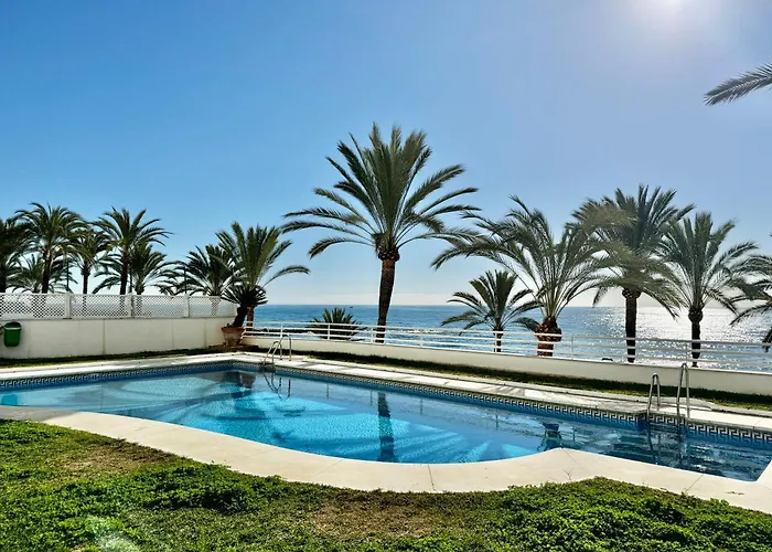 Apartmán Seaside Oasis With Mountain Views - Eaw Homes